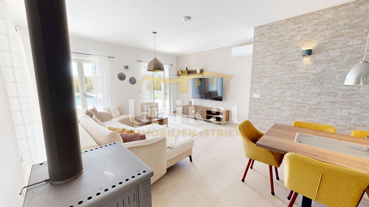 Casa vicino a Vižinada - giardino, piscina, 4 camere da letto